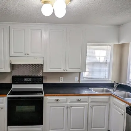 Rent this 2 bed house on 500 Glascock Street in Raleigh, NC 27604