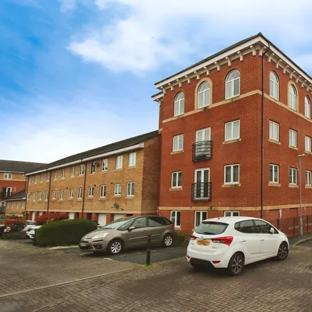Rent this 2 bed apartment on Saltash Road in Swindon, SN2 2EB