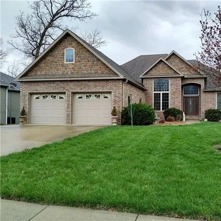 Buy this 6 bed house on 906 Cheatham Court in Warrensburg, MO 64093