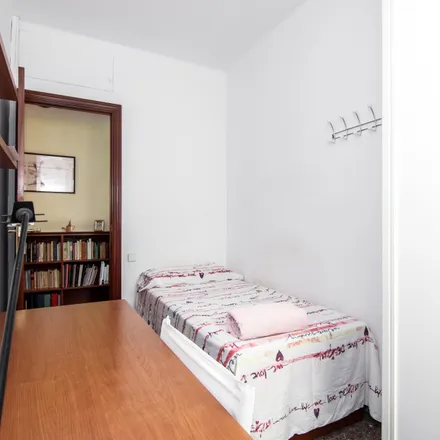 Image 4 - Carrer de Nàpols, 171, 08013 Barcelona, Spain - Room for rent