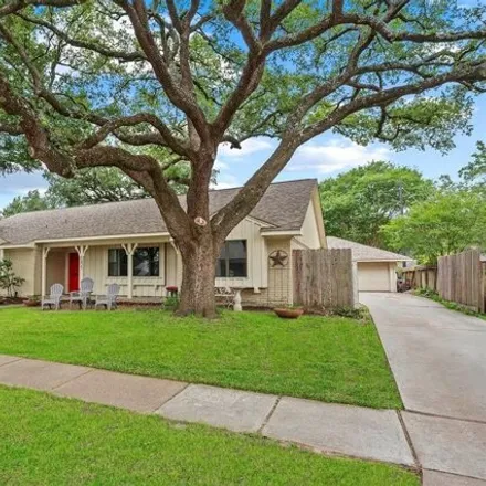 Image 3 - 5831 Braesheather Drive, Houston, TX 77096, USA - House for sale