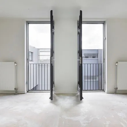 Rent this 3 bed apartment on Mattenbiesstraat 105 in 1087 GC Amsterdam, Netherlands