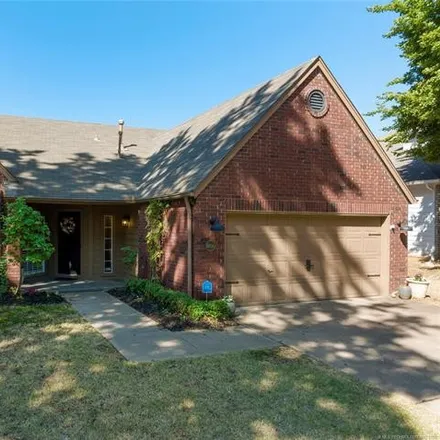 Buy this 3 bed house on 8806 South 90th East Avenue in Tulsa, OK 74133