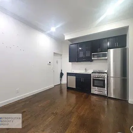 Rent this 3 bed apartment on 15 Hudson Yards in 11th Avenue West 30th Street, New York