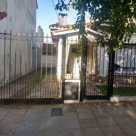 Buy this 3 bed house on José María Moreno 254 in Partido de Morón, Haedo