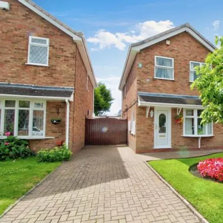 Buy this 3 bed house on Shackleton Drive in South Staffordshire, WV6 7SA