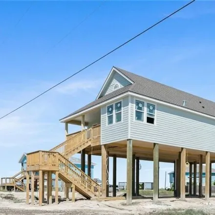 Image 3 - 205 Northwest Drive, Holiday Beach, Aransas County, TX 78382, USA - House for sale