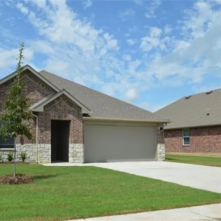 Buy this 4 bed house on 2314 West 33rd Street North in Tulsa, OK 74127
