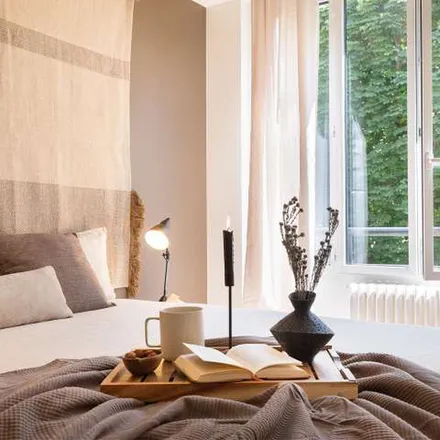 Rent this 3 bed apartment on 55 Rue Jean de La Fontaine in 75016 Paris, France