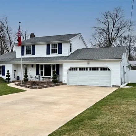 Buy this 4 bed house on 4337 Wedgewood Drive in Austintown, OH 44511