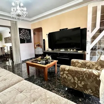 Buy this 5 bed house on Rua Custódio de Melo in Cidade Alta, Cuiabá - MT