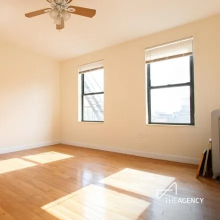 Image 1 - 611 West 171st Street, New York, NY 10032, USA - House for rent