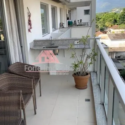 Buy this 2 bed apartment on Rua Avaré in Campo Grande, Rio de Janeiro - RJ