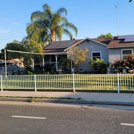 Buy this 3 bed house on 585 North Hawaii Street in Porterville, CA 93257