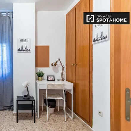 Rent this 5 bed room on unnamed road in Valencia, Spain