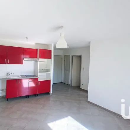 Rent this 3 bed apartment on Office de Tourisme in Place André Chamalet, 13120 Gardanne
