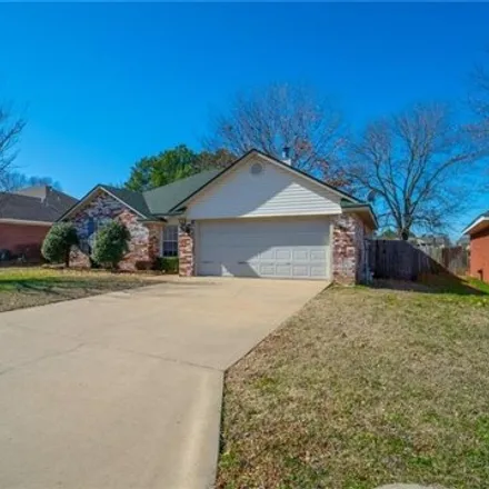 Image 6 - 6104 Sandy Parker Court, Fort Smith, AR 72916, USA - House for sale