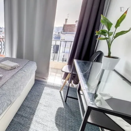 Rent this 2 bed apartment on Avenida 5 de Outubro in 1050-098 Lisbon, Portugal