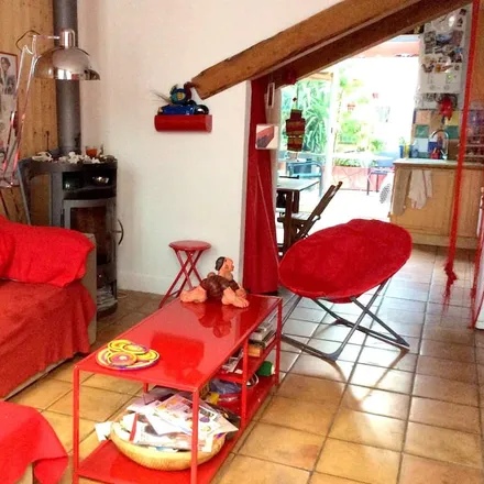 Rent this 2 bed house on Avignon in Vaucluse, France