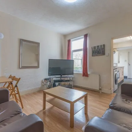 Rent this 5 bed apartment on 31 Harrow Road in Selly Oak, B29 7DN