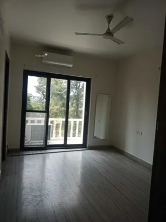 Rent this 3 bed house on unnamed road in Lucknow District, बड़ा भरवांरा - 226010