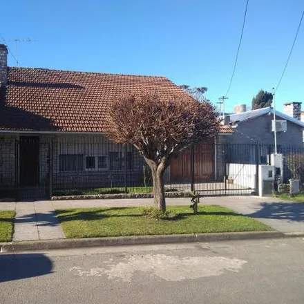 Buy this studio house on Valentín Vergara 1702 in Punta Mogotes, B7603 DRT Mar del Plata