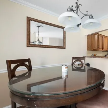 Image 4 - 690 Saint James Court, North Providence, RI 02865, USA - Townhouse for sale