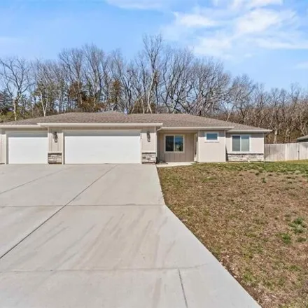 Image 2 - 4823 Plumthicket Drive, Manhattan, KS 66503, USA - House for sale