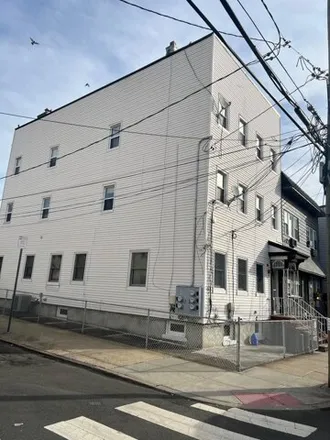 Image 8 - 20 Passaic Avenue, Jersey City, NJ 07307, USA - Apartment for rent
