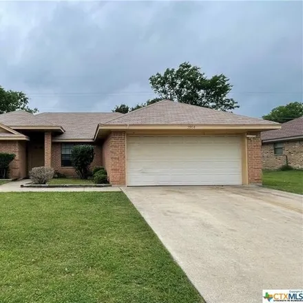 Buy this 3 bed house on 3904 Carolyn Drive in Killeen, TX 76542