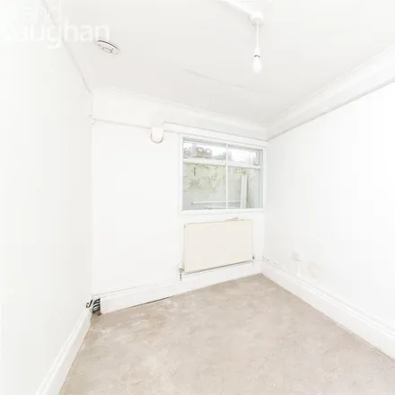 Image 3 - Warleigh Road, Brighton, BN1 4NT, United Kingdom - Townhouse for rent