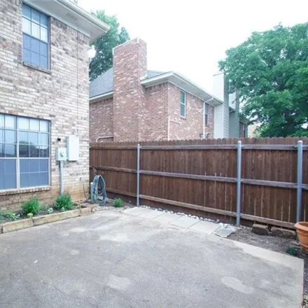 Image 4 - 7343 Kingswood Circle, Fort Worth, TX 76133, USA - House for sale