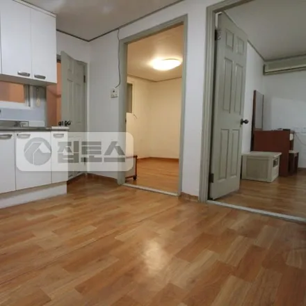 Rent this 2 bed apartment on 서울특별시 강남구 역삼동 656-6