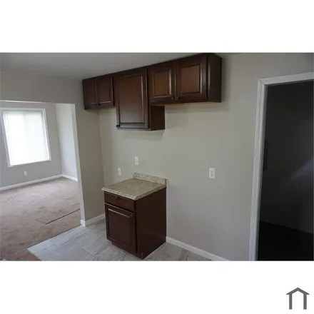 Image 4 - Inkster Road, Inkster, MI 48134, USA - Apartment for rent