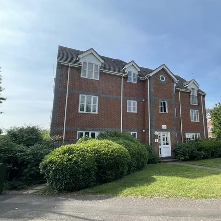 Rent this 1 bed apartment on 6 The Beeches in Cambridge, CB4 1FY