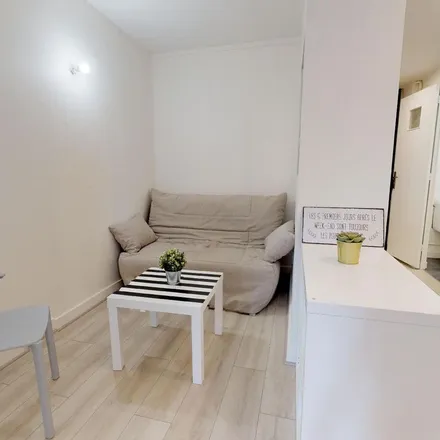 Rent this 3 bed apartment on 43 Rue Thomas Blanchet in 69008 Lyon, France