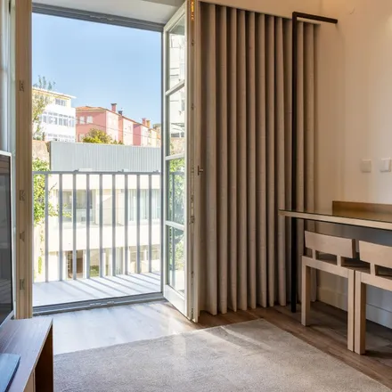Rent this 1 bed apartment on Rua do Pilar in 4400-074 Vila Nova de Gaia, Portugal
