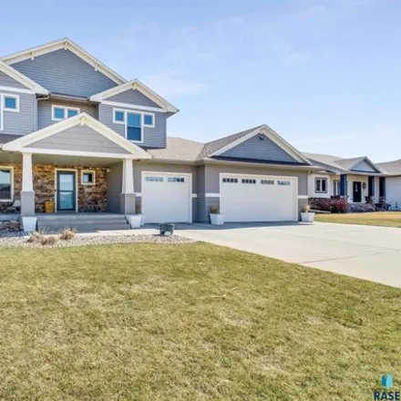 Buy this 5 bed house on 1206 South Hyannis Port Lane in Sioux Falls, SD 57106