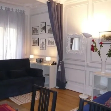 Image 4 - 1 Rue de Louvois, 75002 Paris, France - Apartment for rent