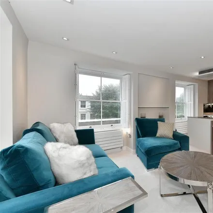 Rent this 2 bed duplex on 40 Clifton Gardens in London, W9 1DX