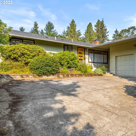 Buy this 3 bed house on 741 Foothill Drive in Eugene, OR 97405