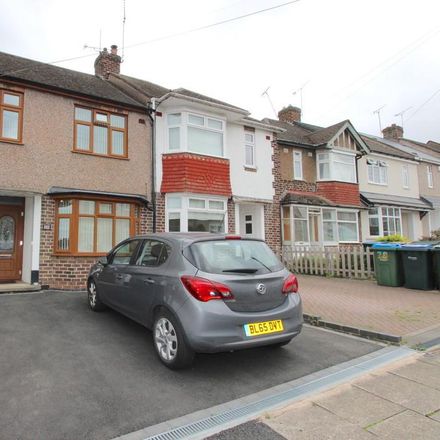 Rent this 3 bed house on Keats Road in Coventry CV2 5JW, United Kingdom