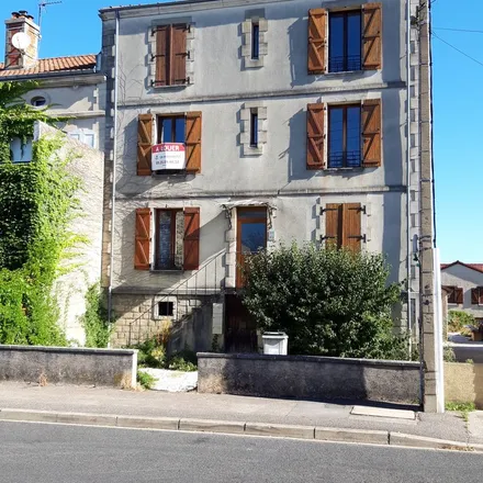 Rent this 2 bed apartment on 9 Rue Émile Giros in 52100 Saint-Dizier, France