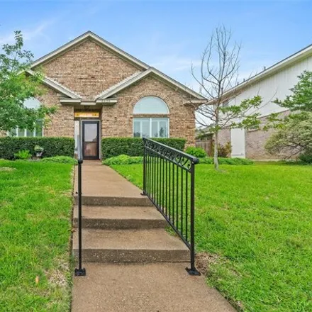 Buy this 3 bed house on 6653 Mantissa Drive in Plano, TX 75023