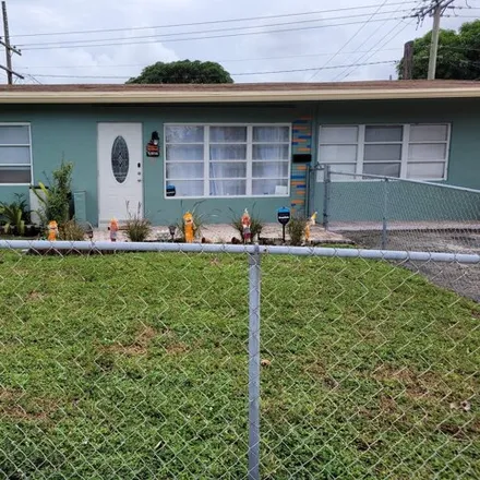 Buy this 3 bed house on 1536 Northeast 33rd Street in Cresthaven, Pompano Beach
