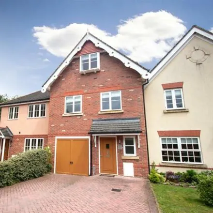 Buy this 3 bed townhouse on Warwick Gate in Aston, CW5 8DY