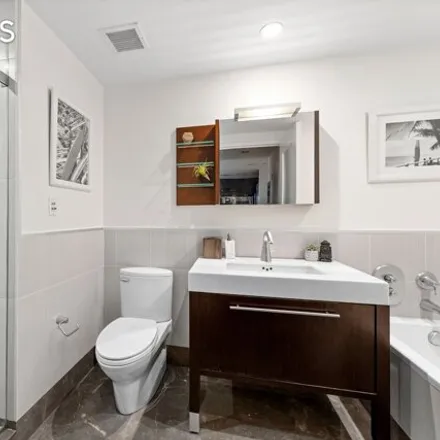 Image 7 - 221 East 34th Street, New York, NY 10016, USA - Condo for sale