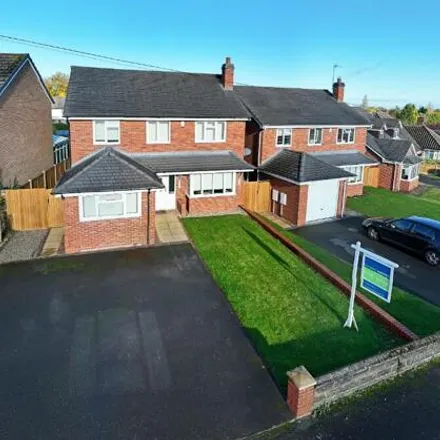 Buy this 5 bed house on Knights Avenue in Wolverhampton, WV6 9QA