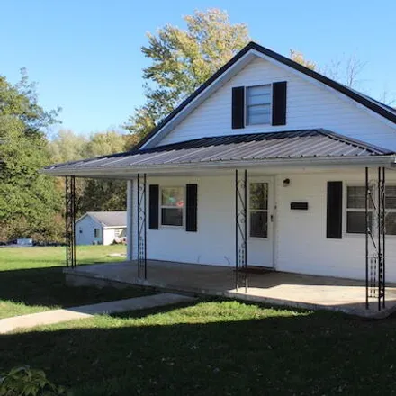 Buy this 2 bed house on 161 Griffin Avenue in Somerset, KY 42501