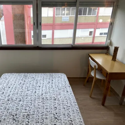 Rent this studio apartment on Caixa Geral de Depósitos in Centro Urbano Comercial da Parede, Avenida da República